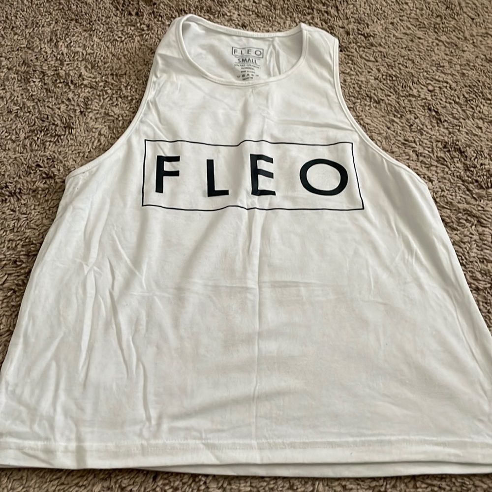 Fleo cropped tank
